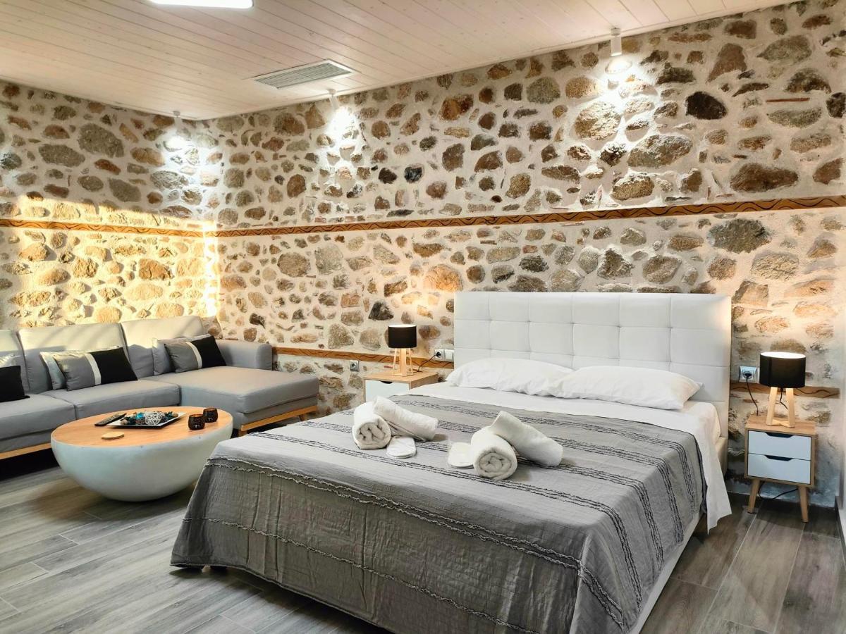 Dream Nest Meteora Apartment กาลัมปากา ภายนอก รูปภาพ